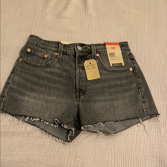 Levi's 501 Black Gray Jean Shorts Distressed High-Waisted. Size 25 New - Picture 1 of 8
